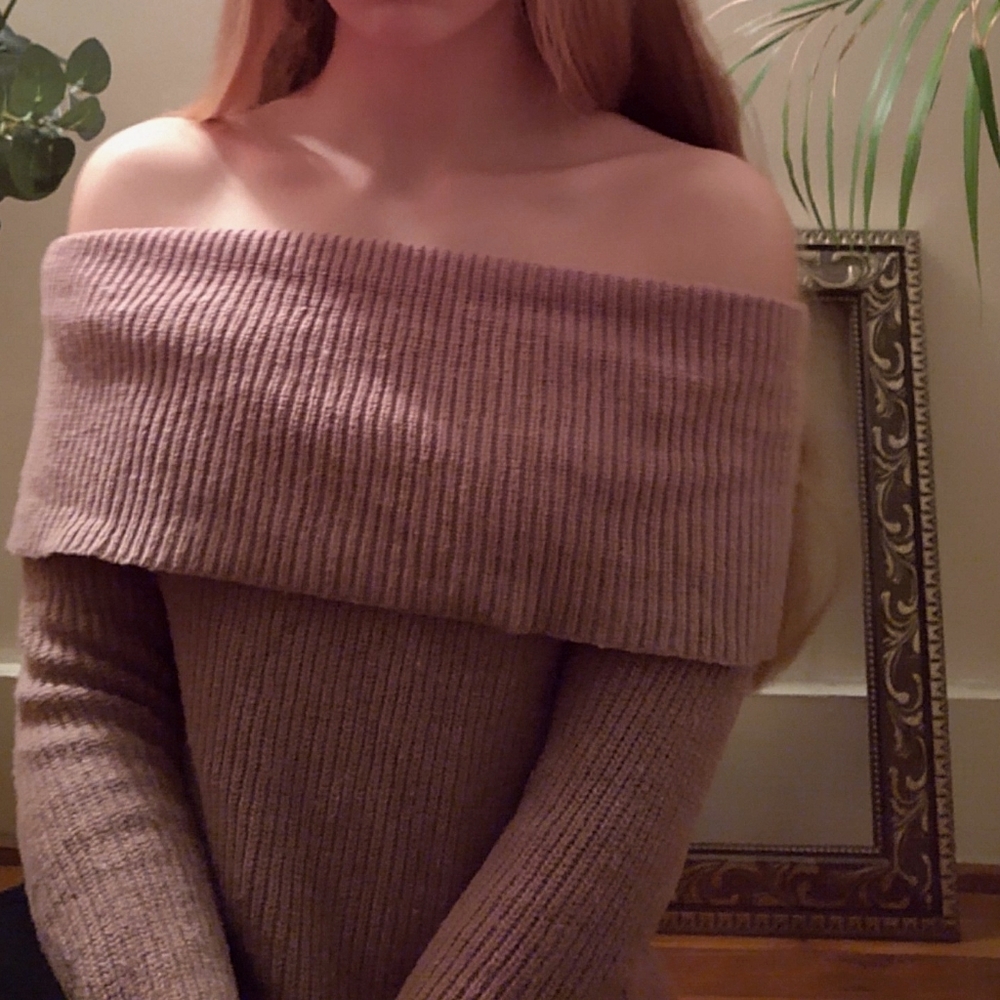 selling someone else's clothes they gave to me